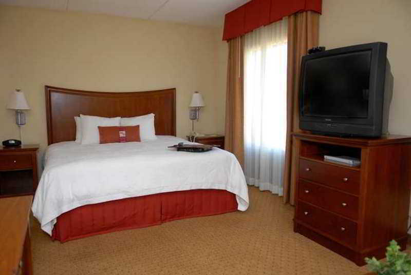 Hampton Inn & Suites Frederick/Fort Detrick Cameră foto